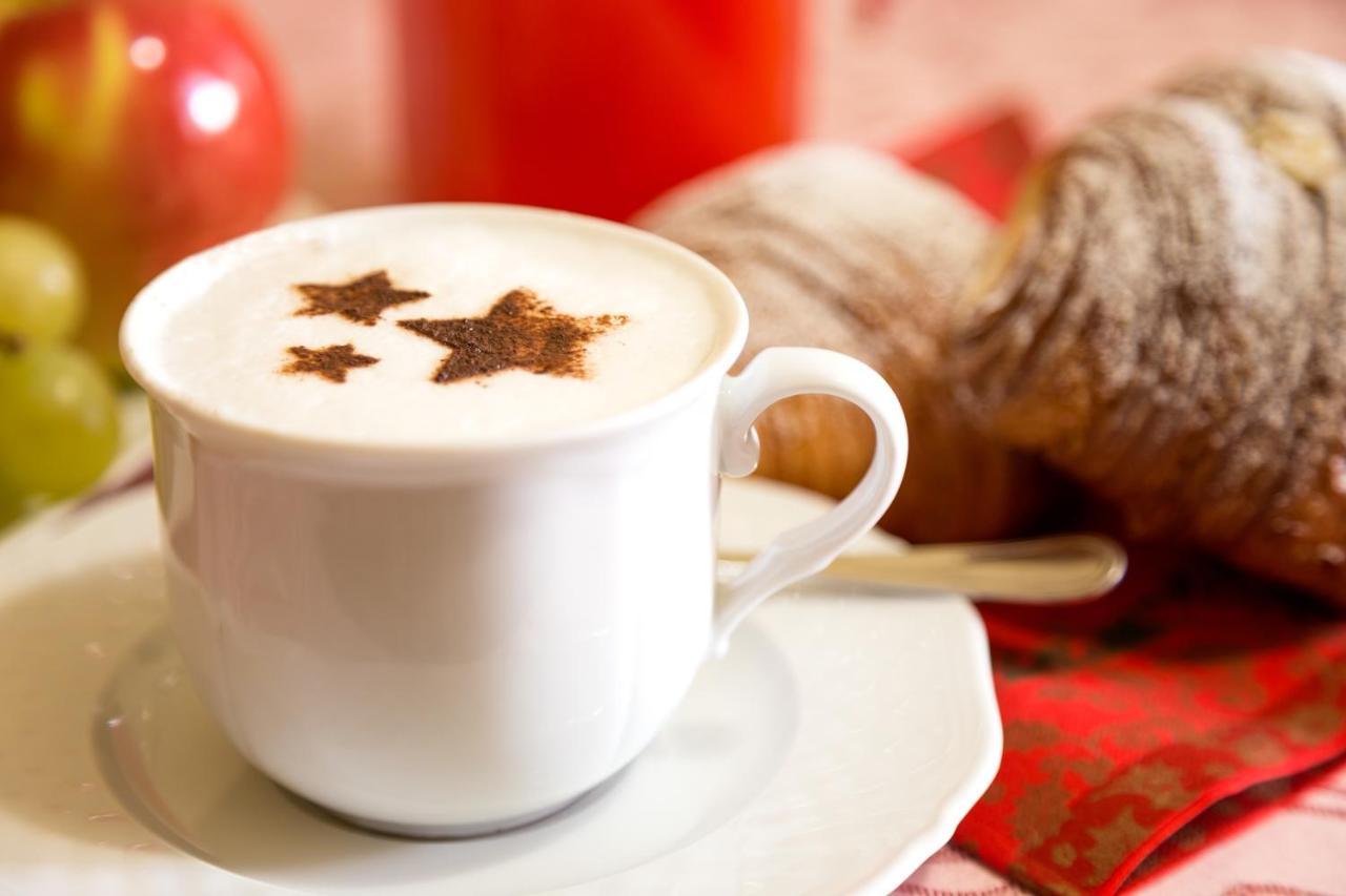 Couette-café A&a - *
